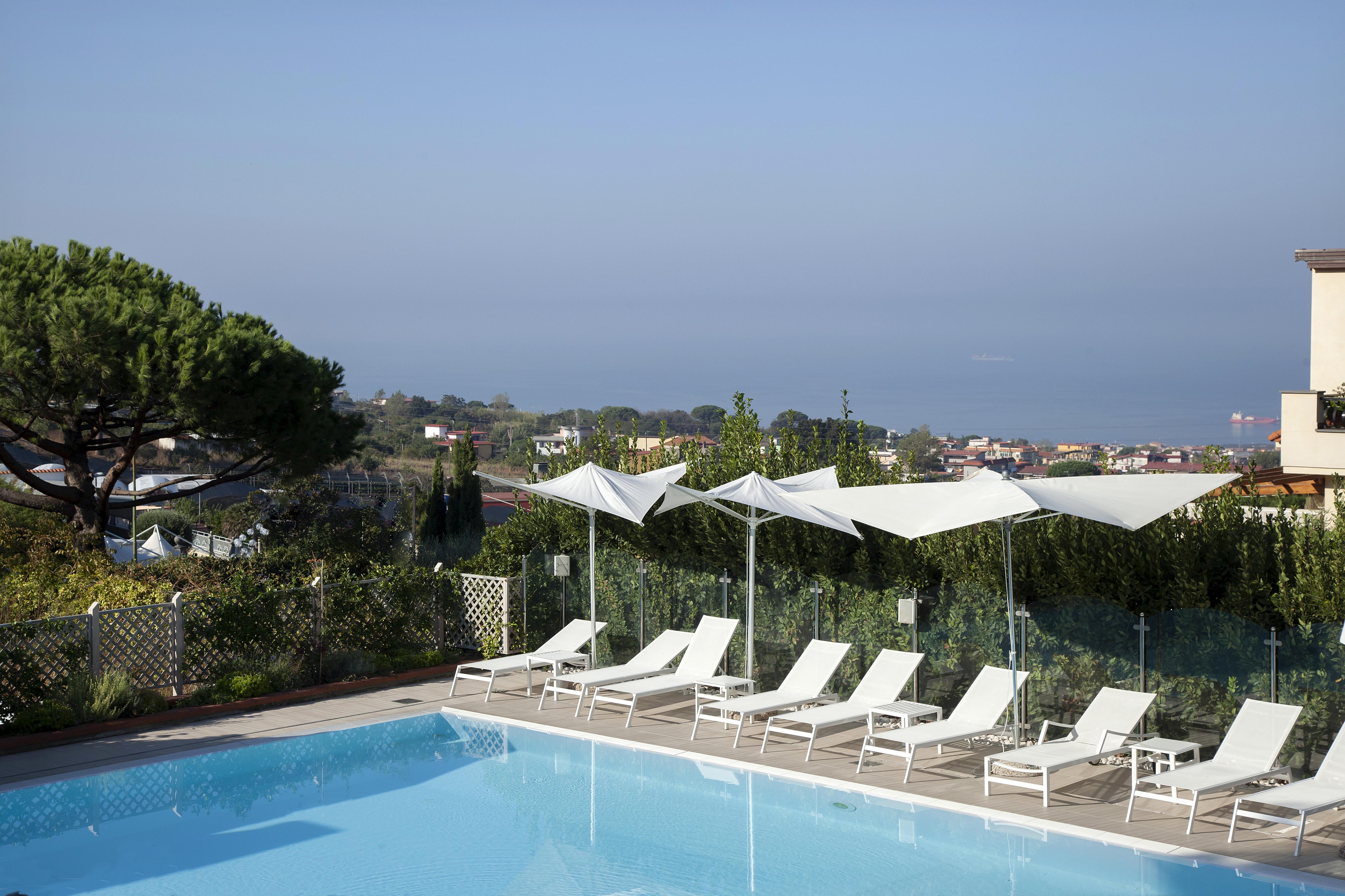 Andris Hotel Ercolano Exterior photo