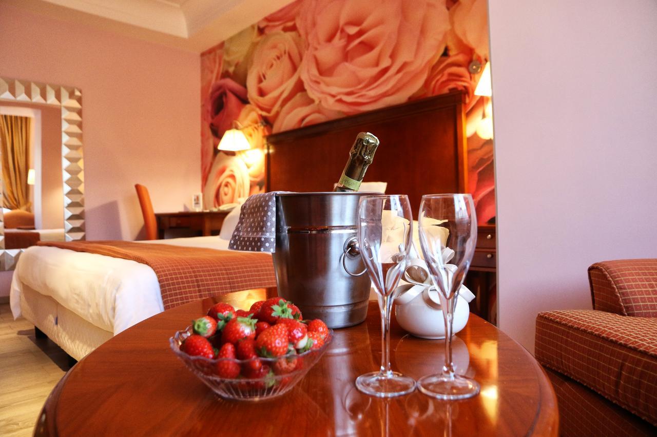 Andris Hotel Ercolano Exterior photo